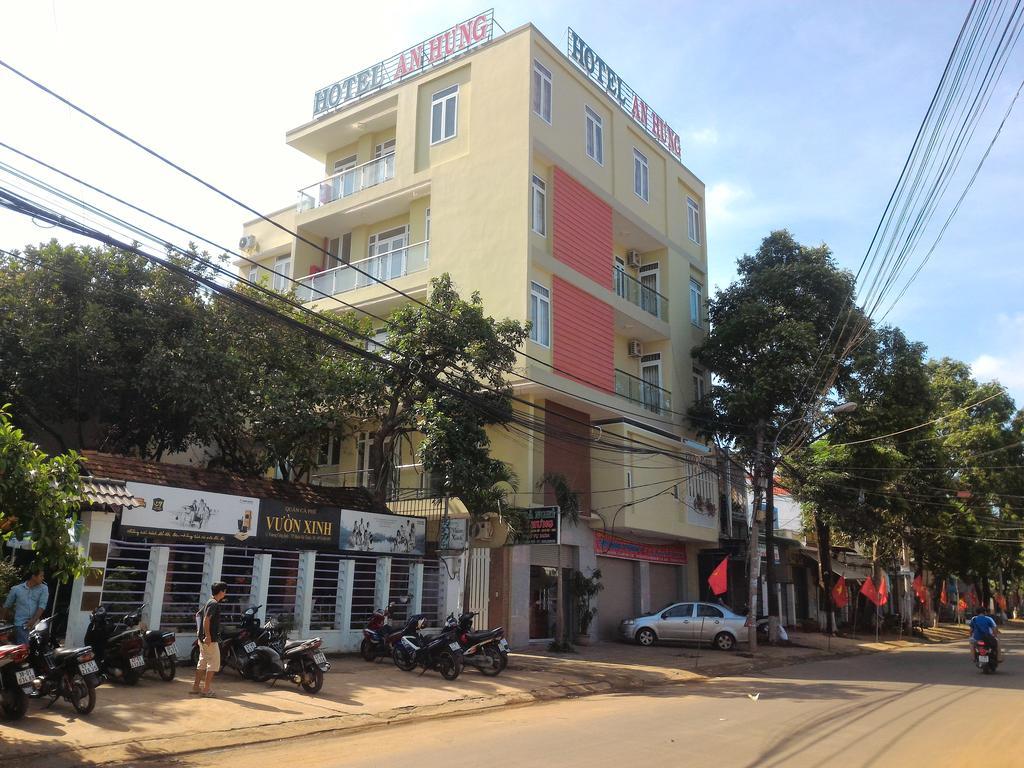 An Hung Hotel Buon Ma Thuot Eksteriør billede